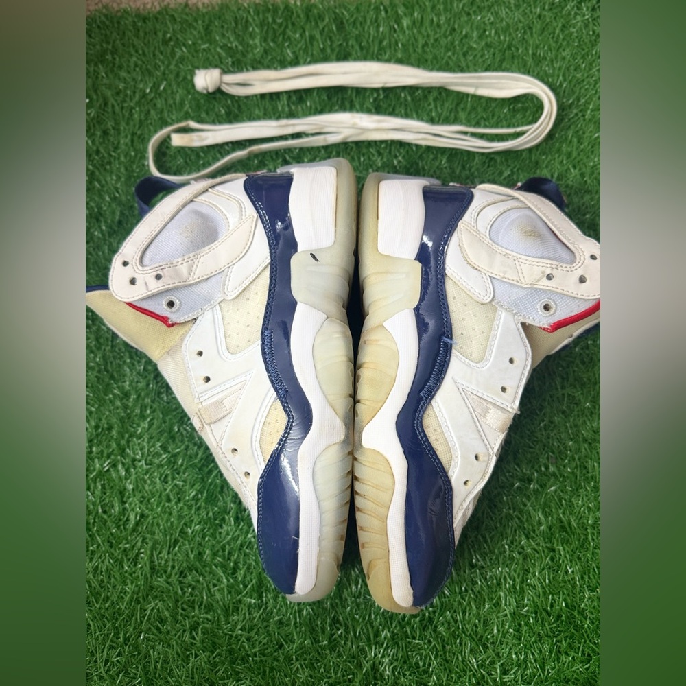 Jordan Jumpman Two Trey
USA‎ (GS) Size 5Y